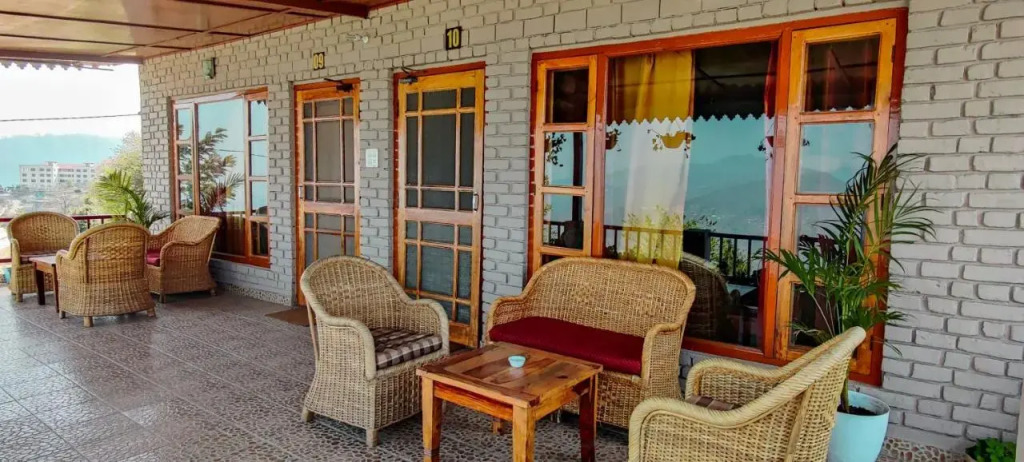 Tehri Retreat Sursingdhar, Near New Tehri & Kanatal, By Himalayan Eco Lodges