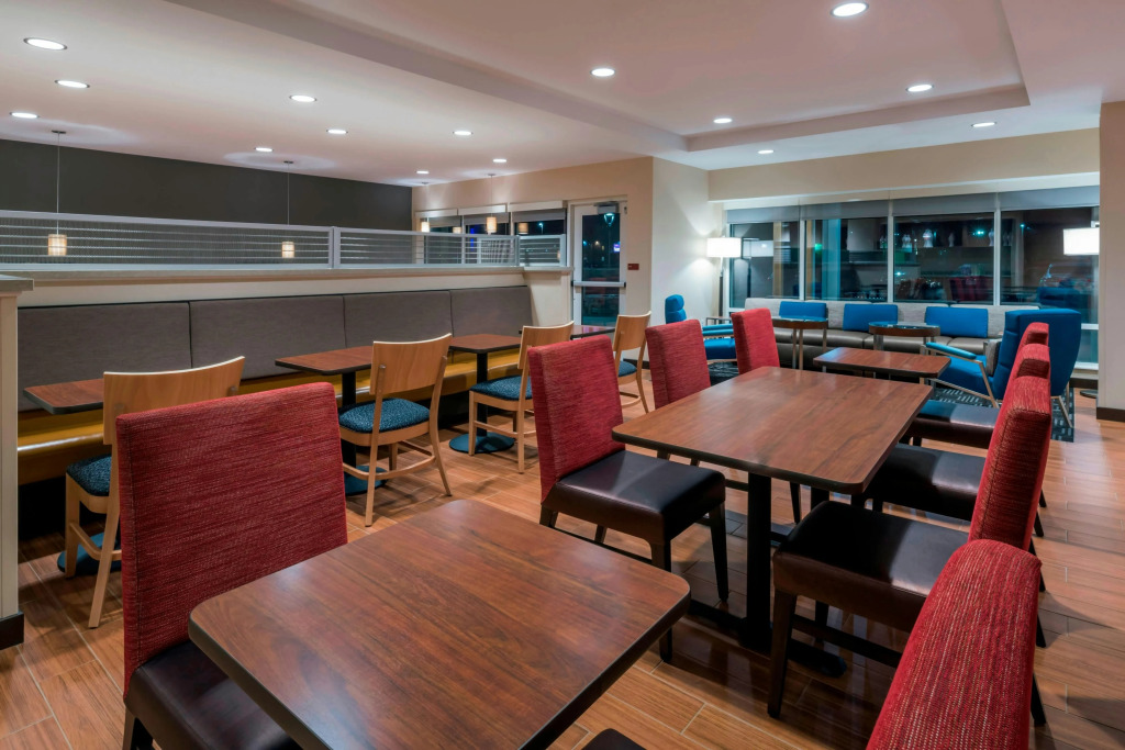 Towneplace Suites By Marriott Hays