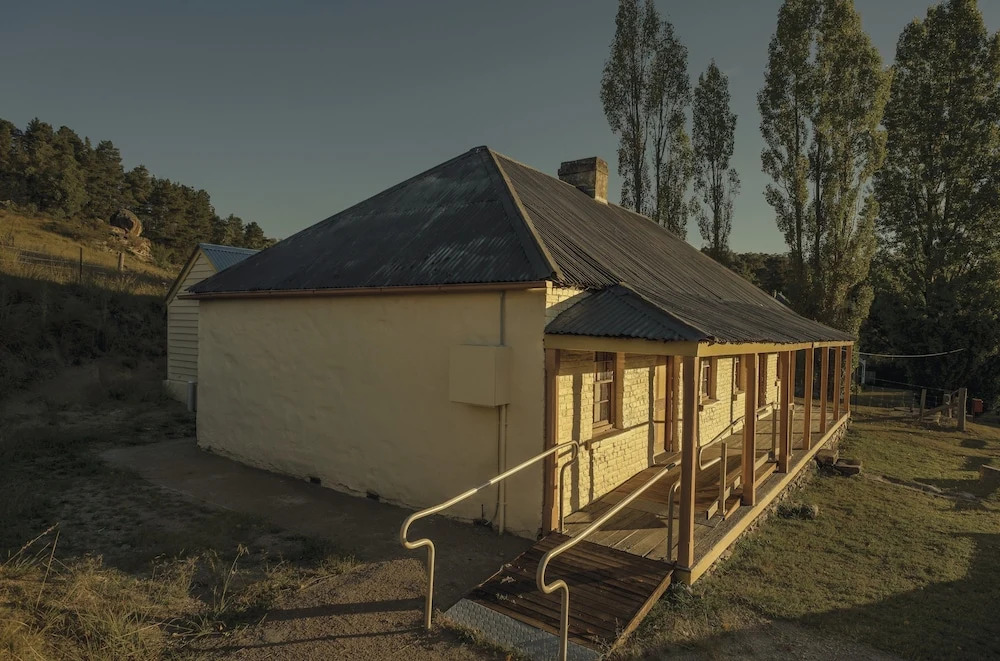 St Bernards Presbytery- Hartley Historic Site