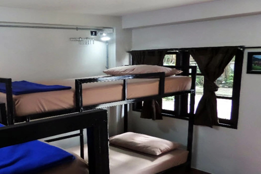 Deejai Backpackers
