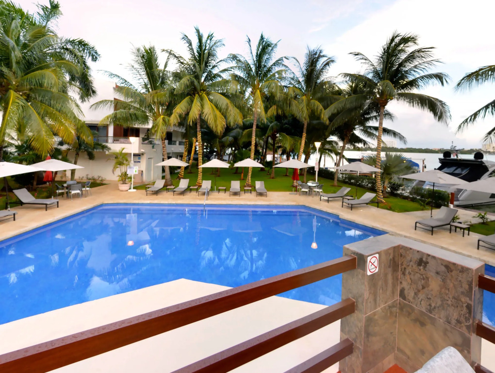 Sina Suites Cancun