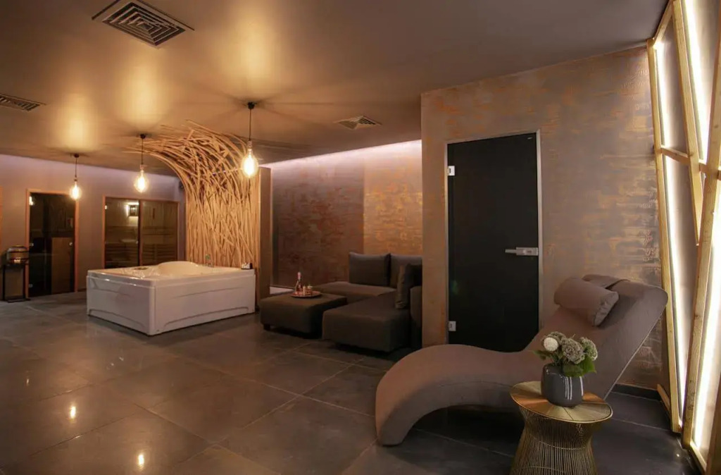 Reverence Boutique Hotel