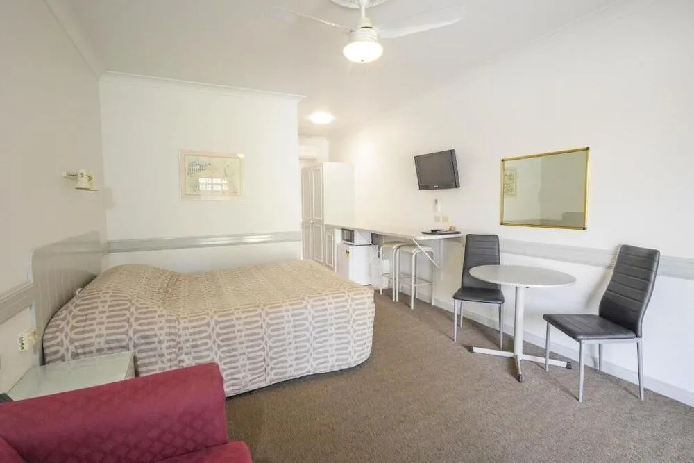 Centre Town Motel