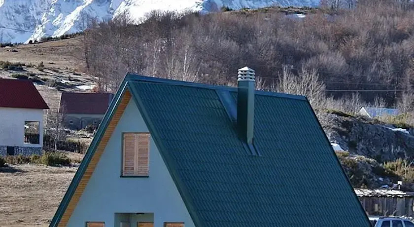 Laušević Chalets