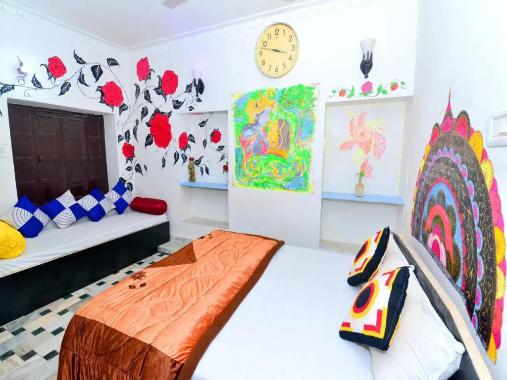 L G Guest House