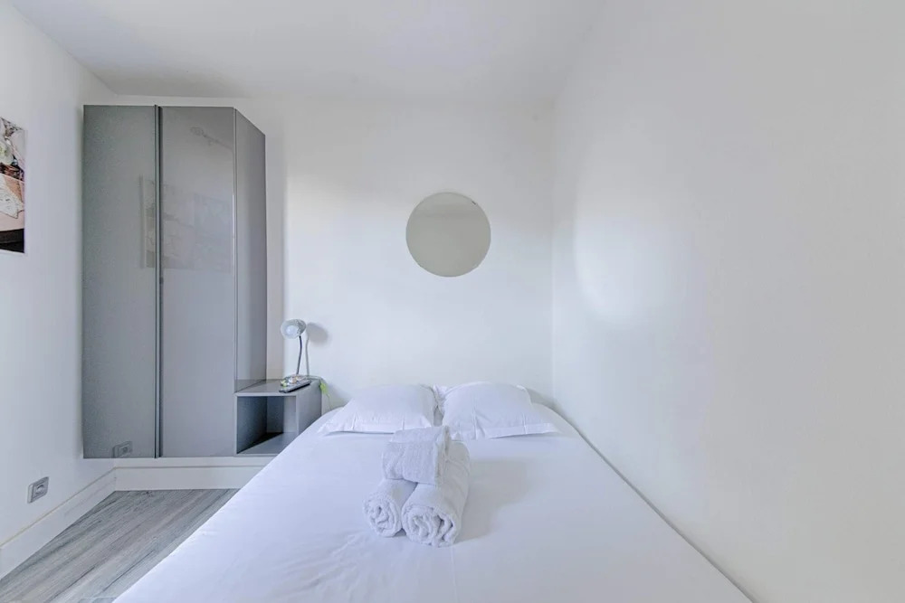 Nice 2 Room Apartment With Terrace - Vieux Nice