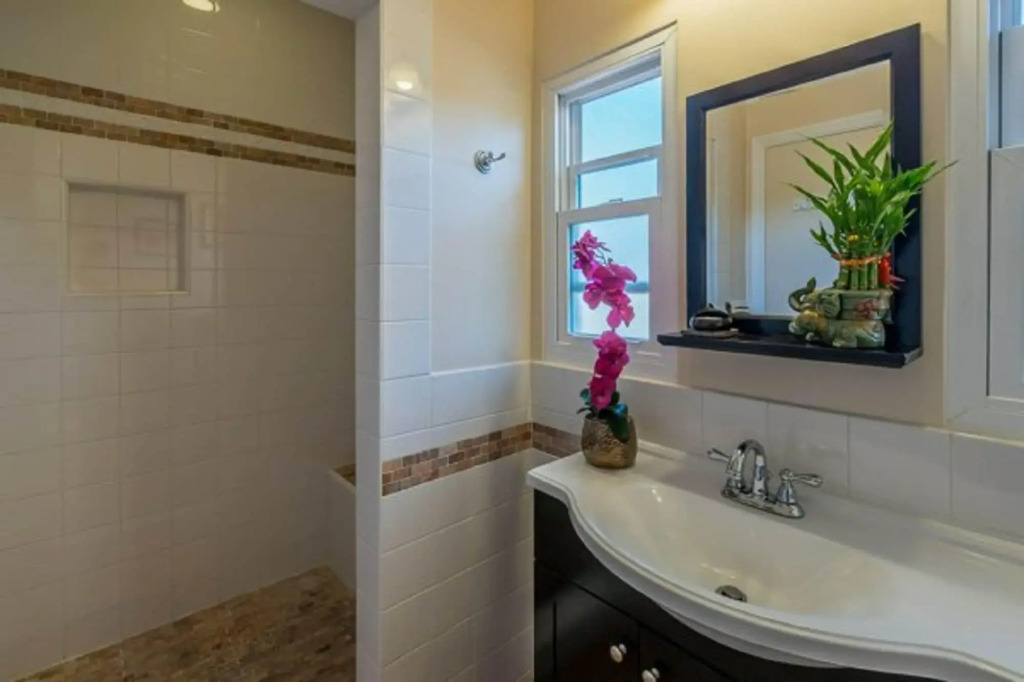Beach House Inn