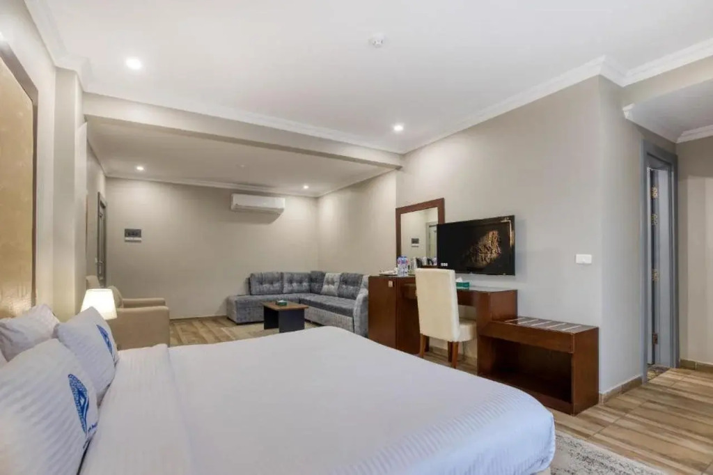 Mamlouk Pyramids Hotel