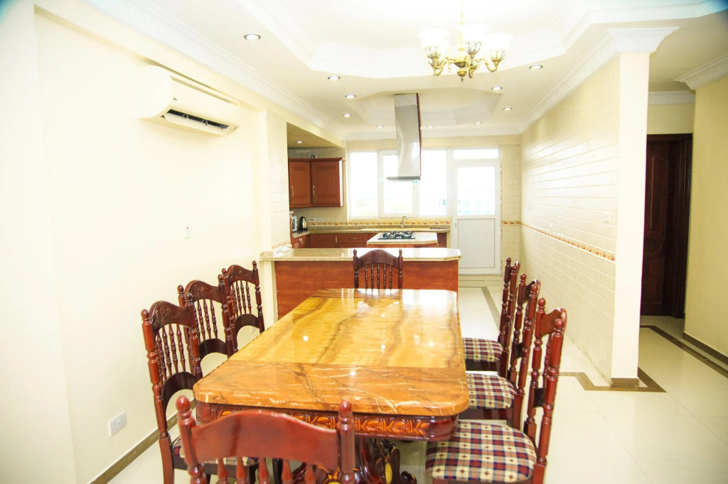 Luxury Apartment with Ocean View in Oyster Bay