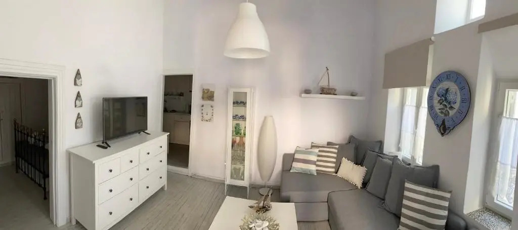 BUDGET DOWNTOWN APARTMENT- Harma I