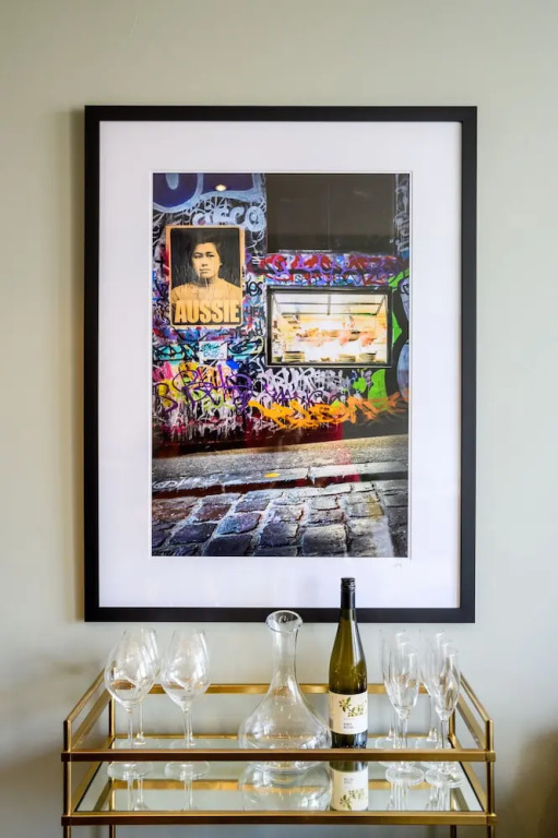 LUCY Laneway Art, Fed Square, Bars & Flinderst St Station