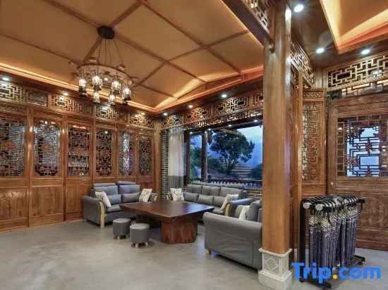 Xia Tiruijing Homestay (Longji Jinkeng Daguzhai Terrace Observation Deck)