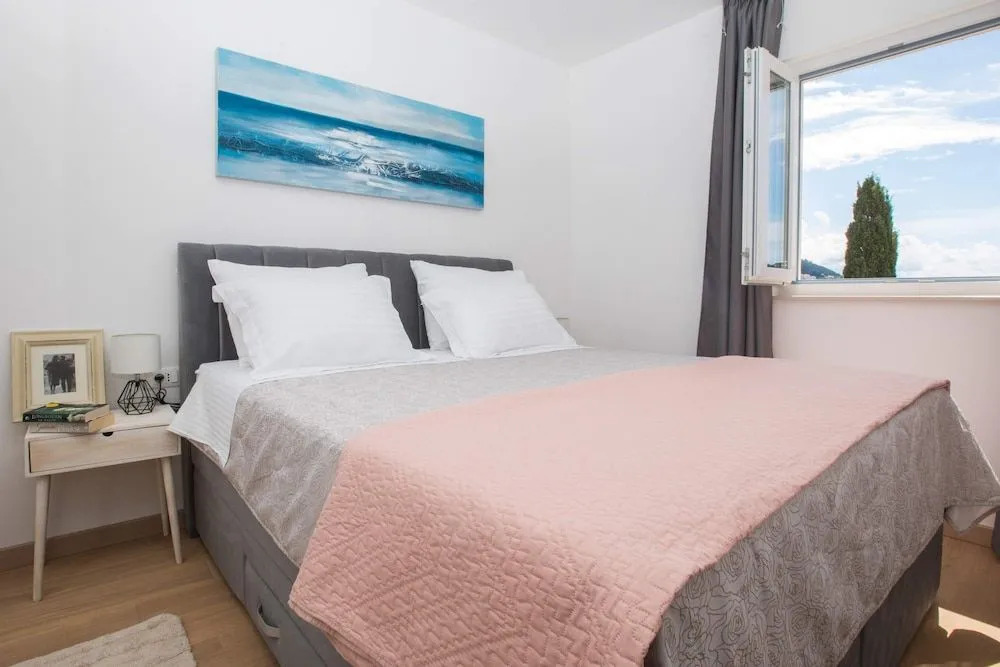 Apartment Navis