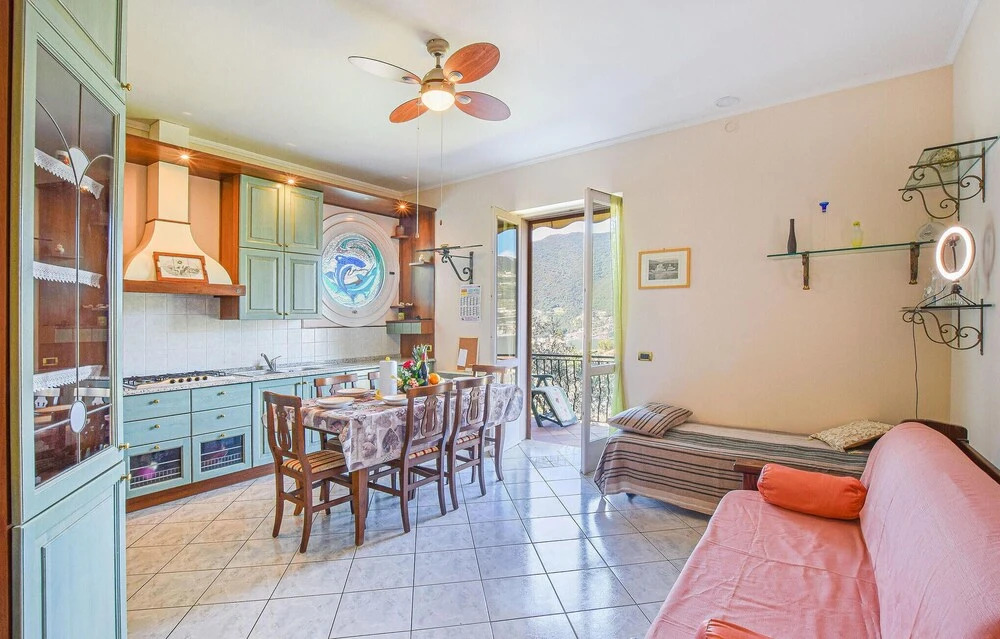 Beautiful Apartment in Monte Isola With 1 Bedrooms and Wifi