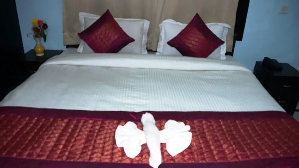 Maxfort Service Apartment