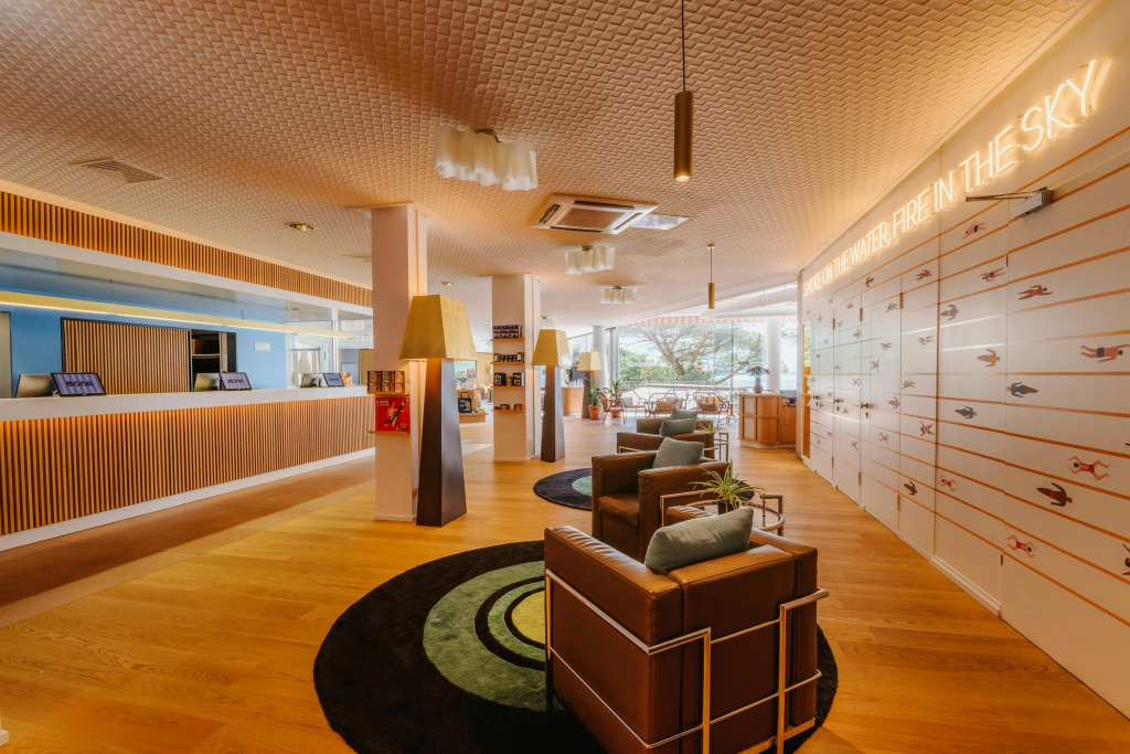 Hotel Mona