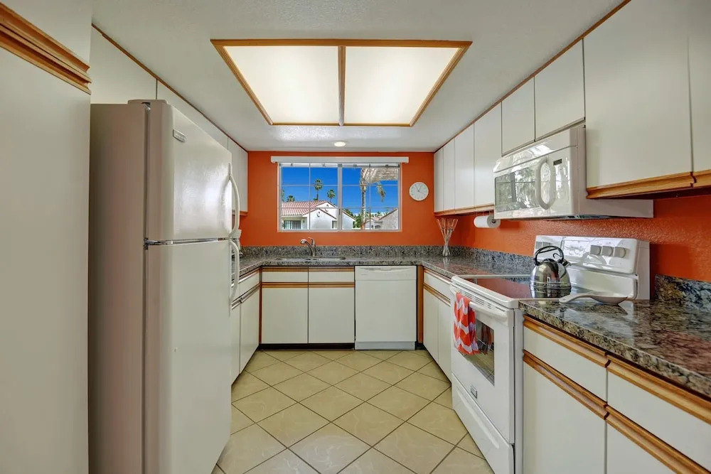2001 E Camino Parocela Condo Unit K76 - 2 Br condo by RedAwning