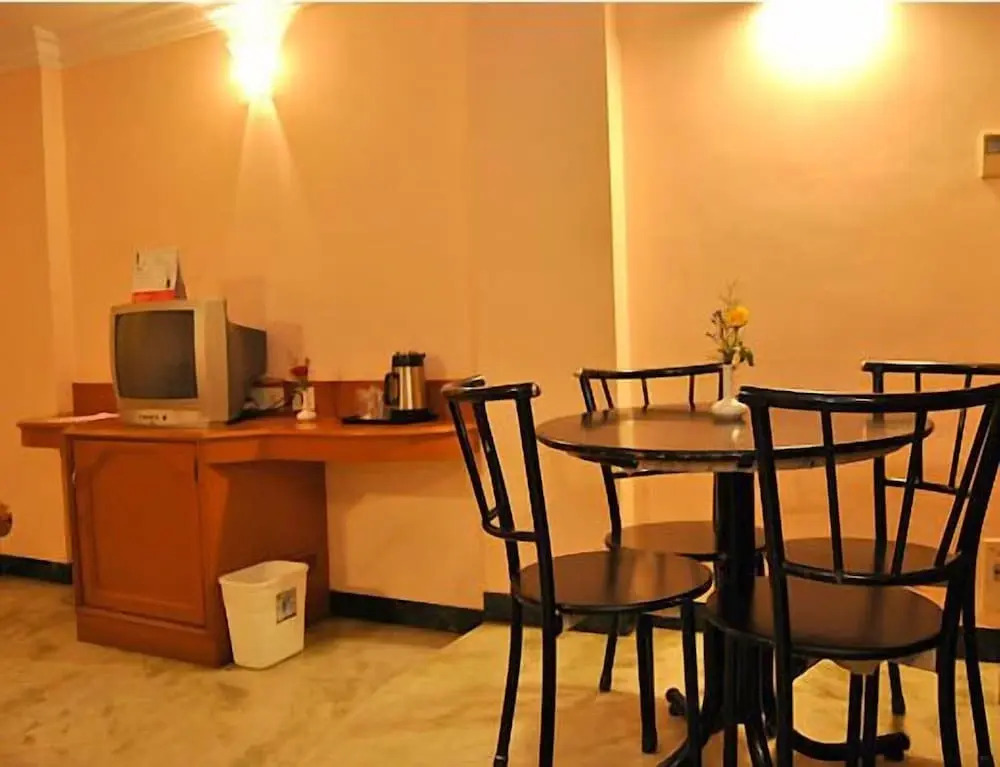 Hotel Atchaya