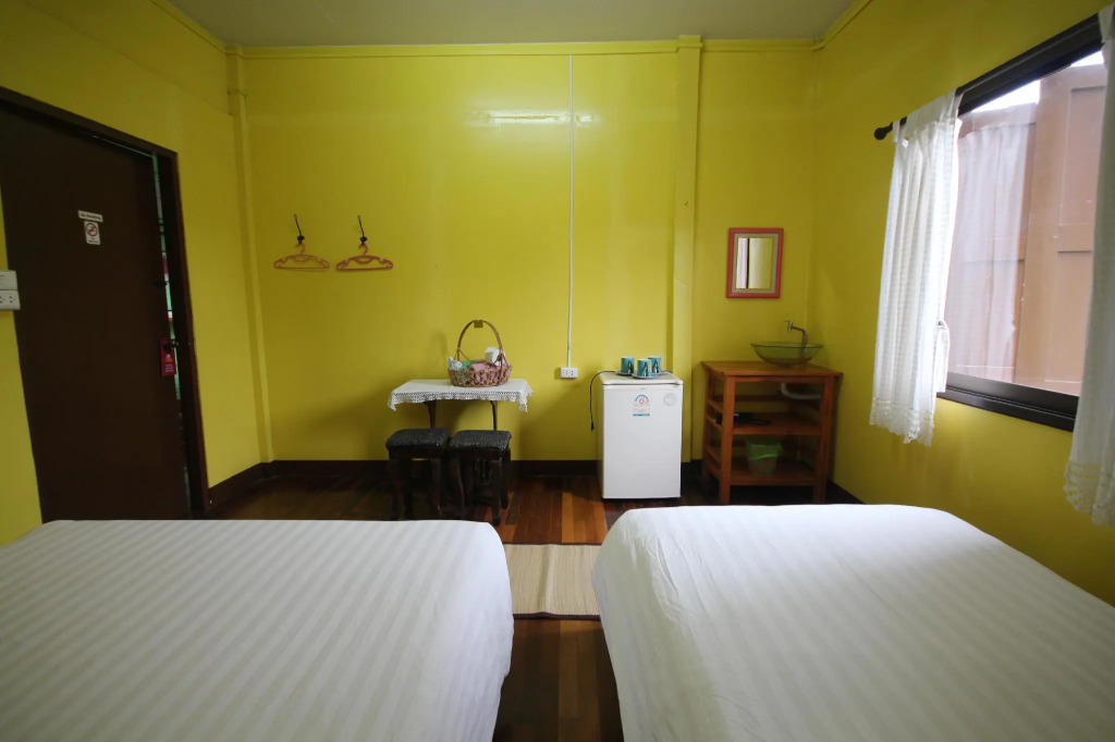Baan Bua Homestay - Hostel