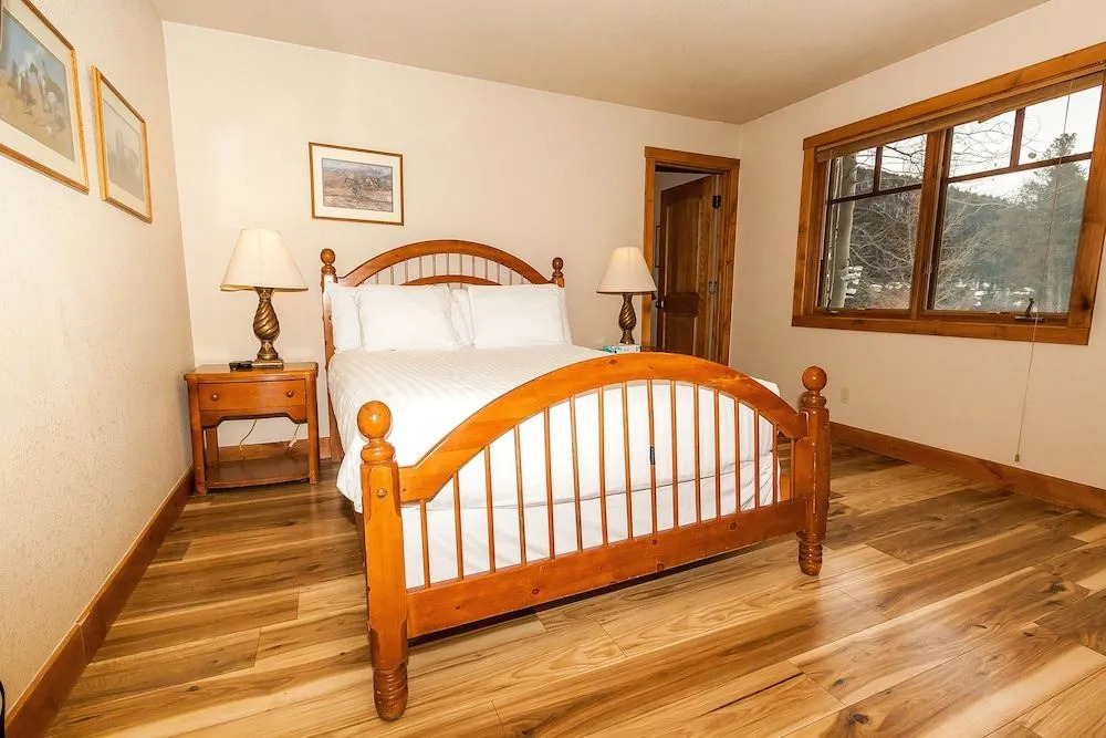 Rasor Court #20 by Summit County Mountain Retreats