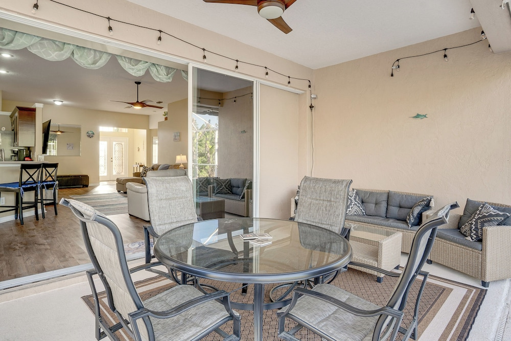 Quiet Golfer's Home 9 Mi to Beaches & Dtwn Venice!