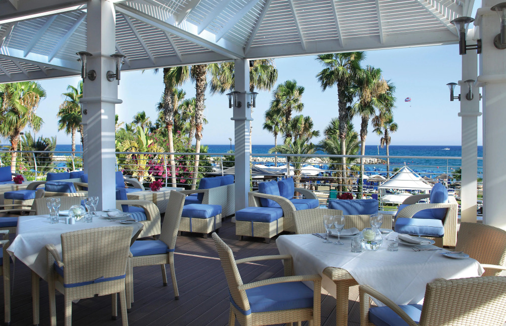 Lordos Beach Hotel & Spa