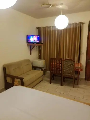 Brenu Beach Lodge