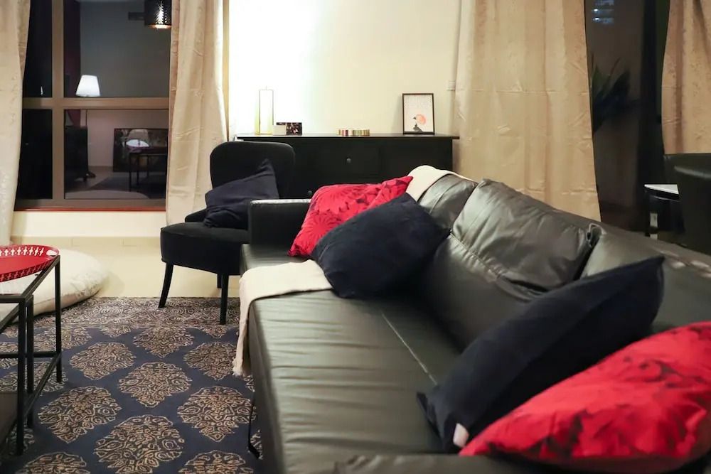 Pelicanstay at JBR walk - Oceanfront
