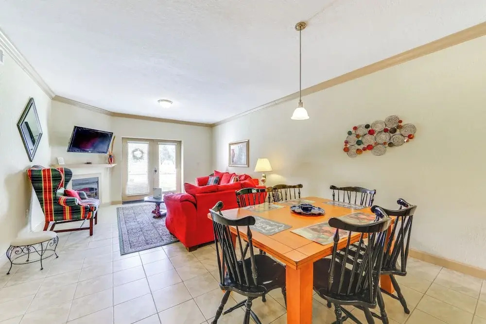'mountain Escape' w/ Pool Access in Pigeon Forge!