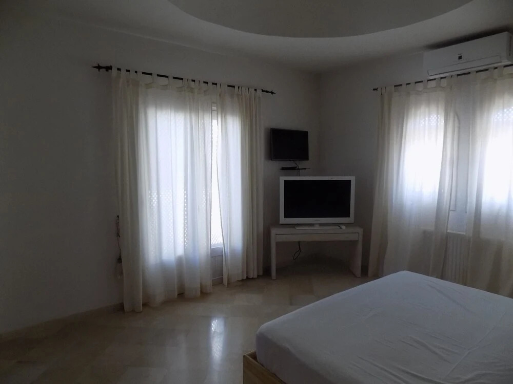House With 4 Bedrooms in Sidi Mehrez, With Pool Access, Enclosed Garde