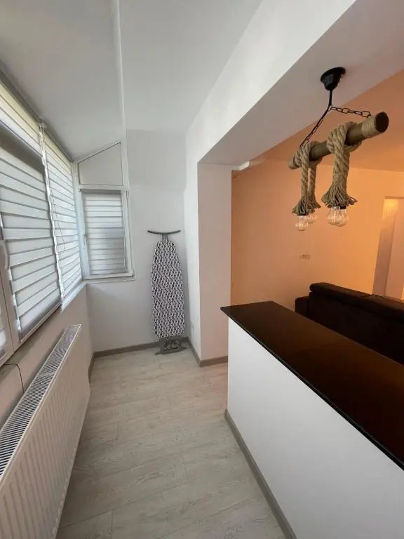 Robert’s Brilliant Apartament