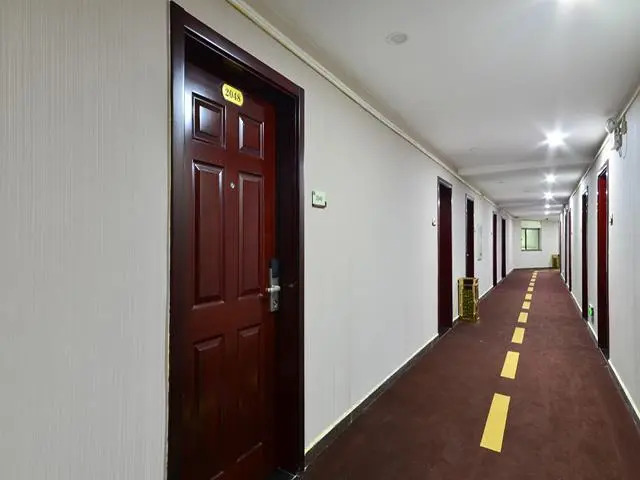 JTour Inn Wuchang Zhongnan University of Economics and Law
