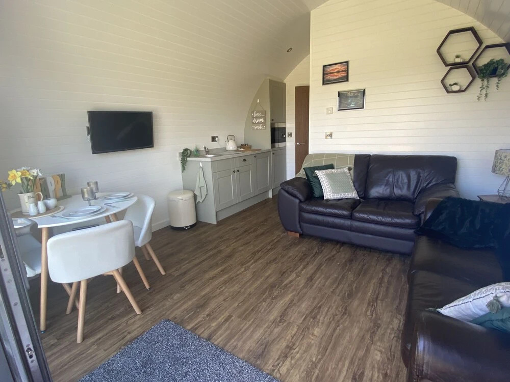 1-bed pod Cabin in Beautiful Surroundings Wrexham