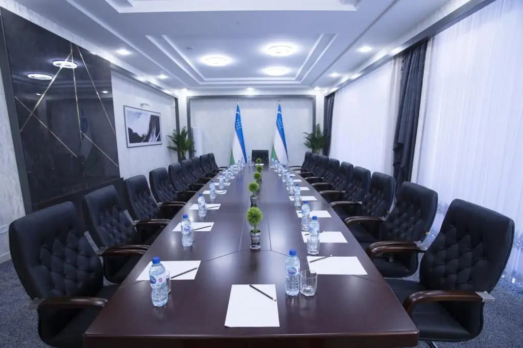 Oqsaroy Hotel