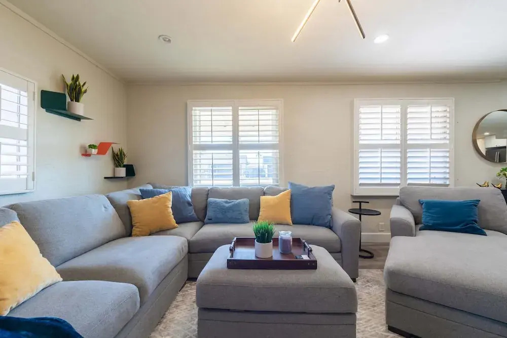 Phoenix 4 BDR Home With Outdoor Entertainment