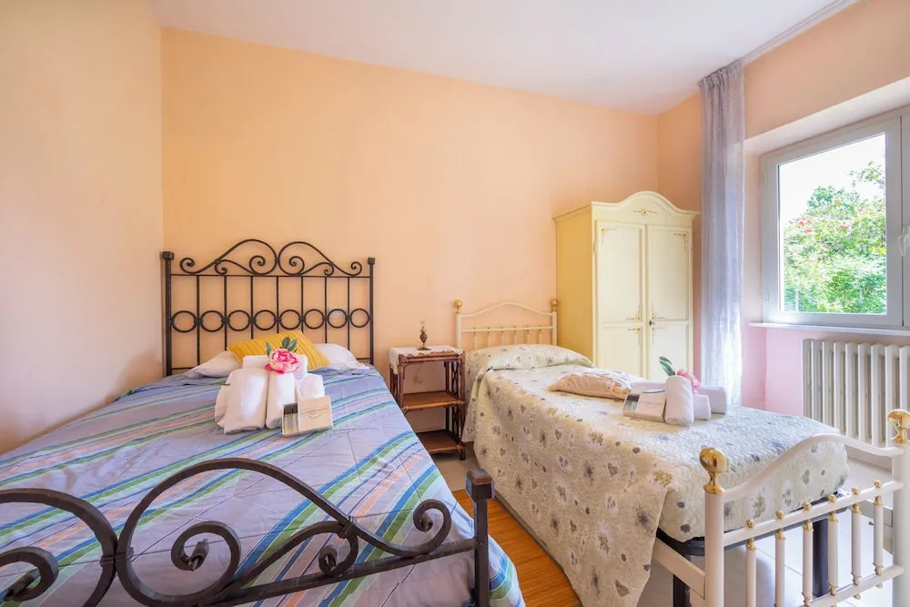 Villa Clara few km From the sea
