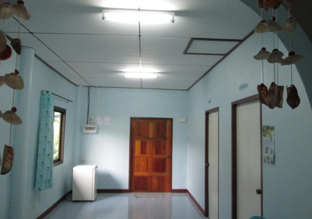 Sichang Sabaidee Holiday House