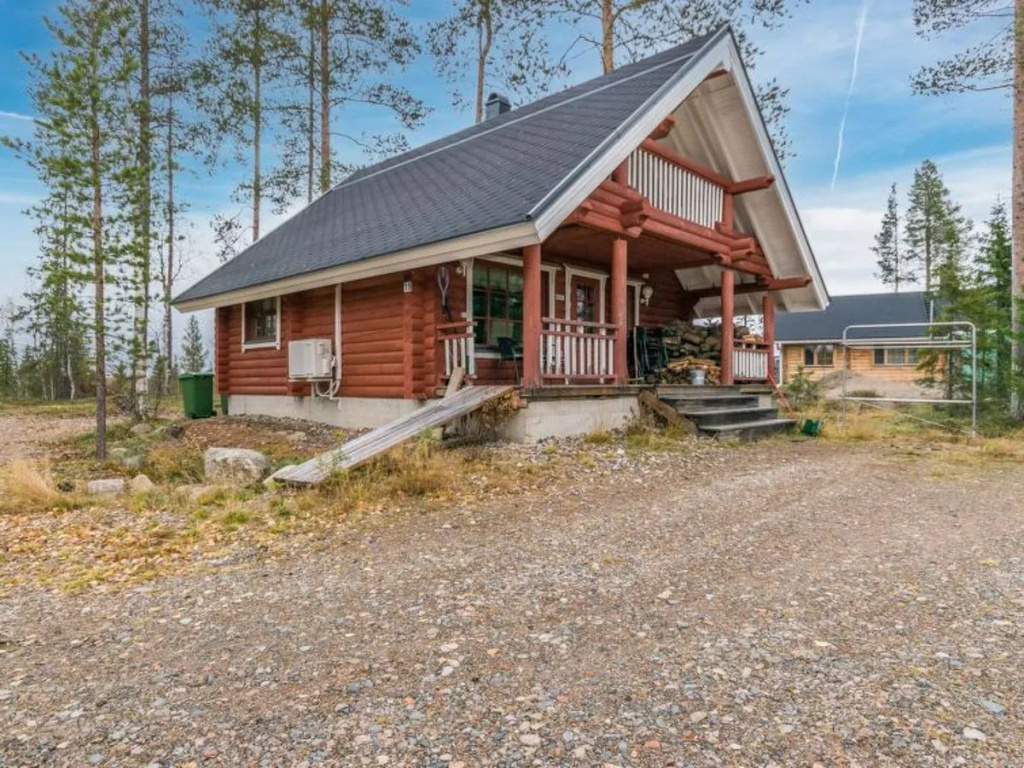 Kuukkelin tupa 2