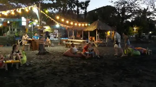 Barracuda Beach Hostel