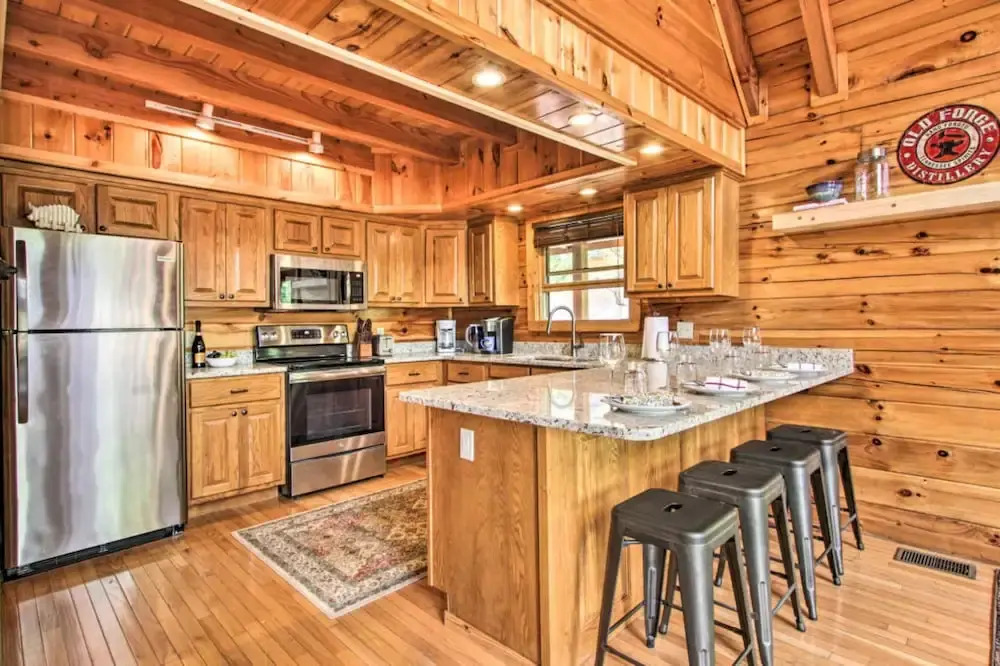 A Stone's Throw By Heritage Cabin Rentals