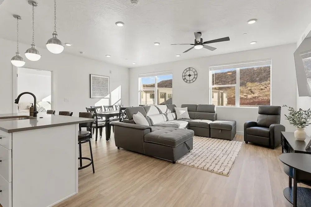 Cliff Side Retreat 2 Bedroom Condo