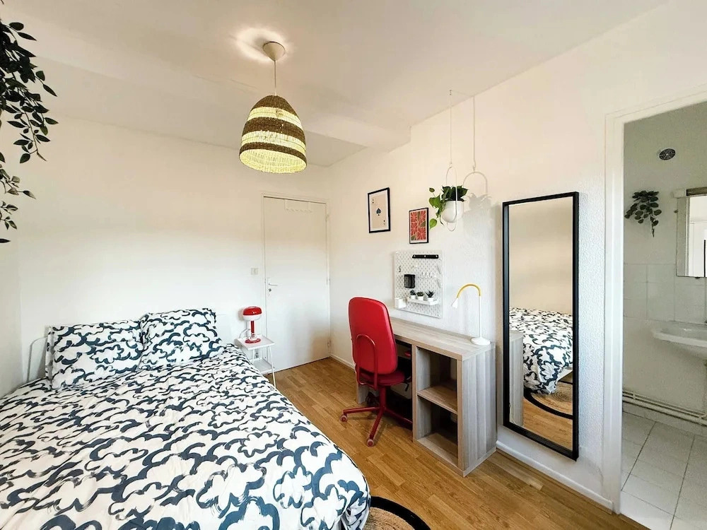 Cozy Room in a Friendly Shared Flat - Lyon 8th