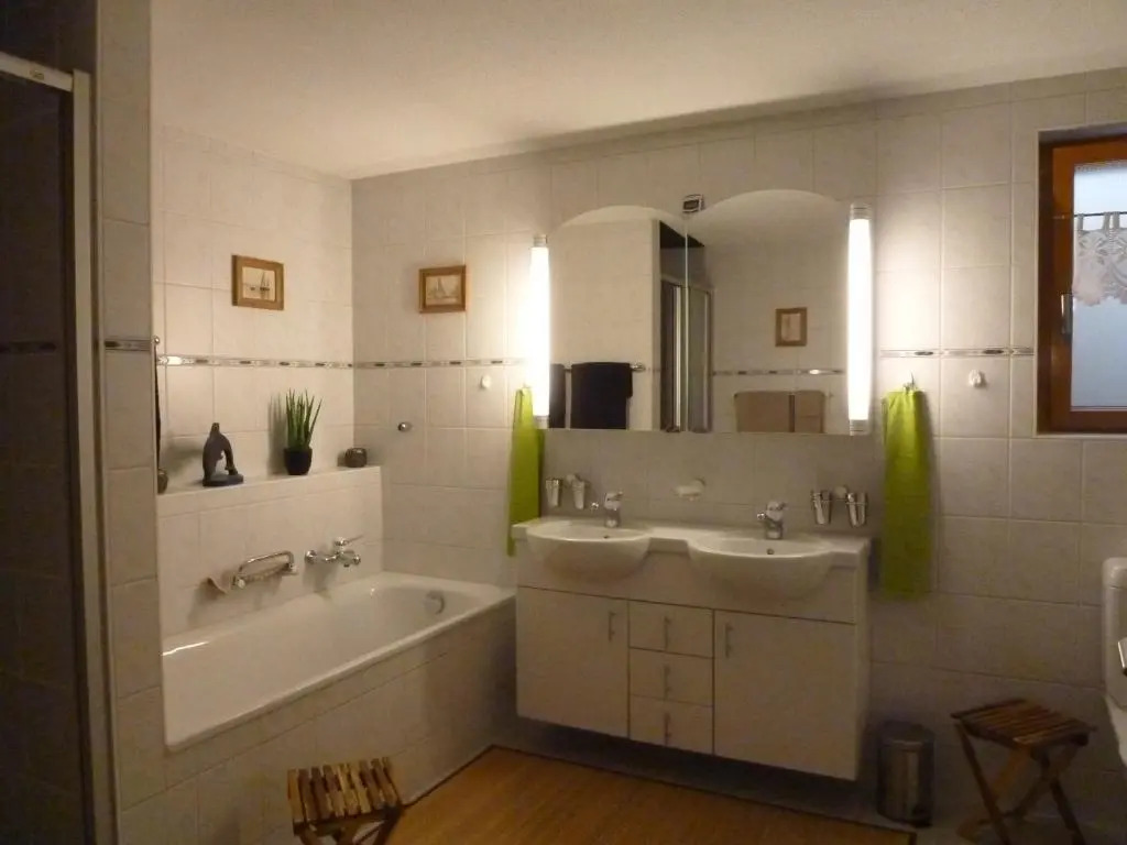 B&B Haussener