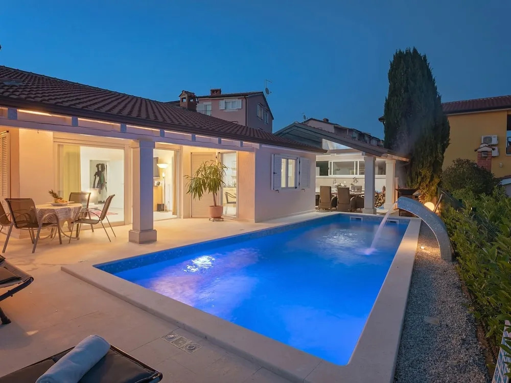 Luxury Villa With Private Pool in Porec