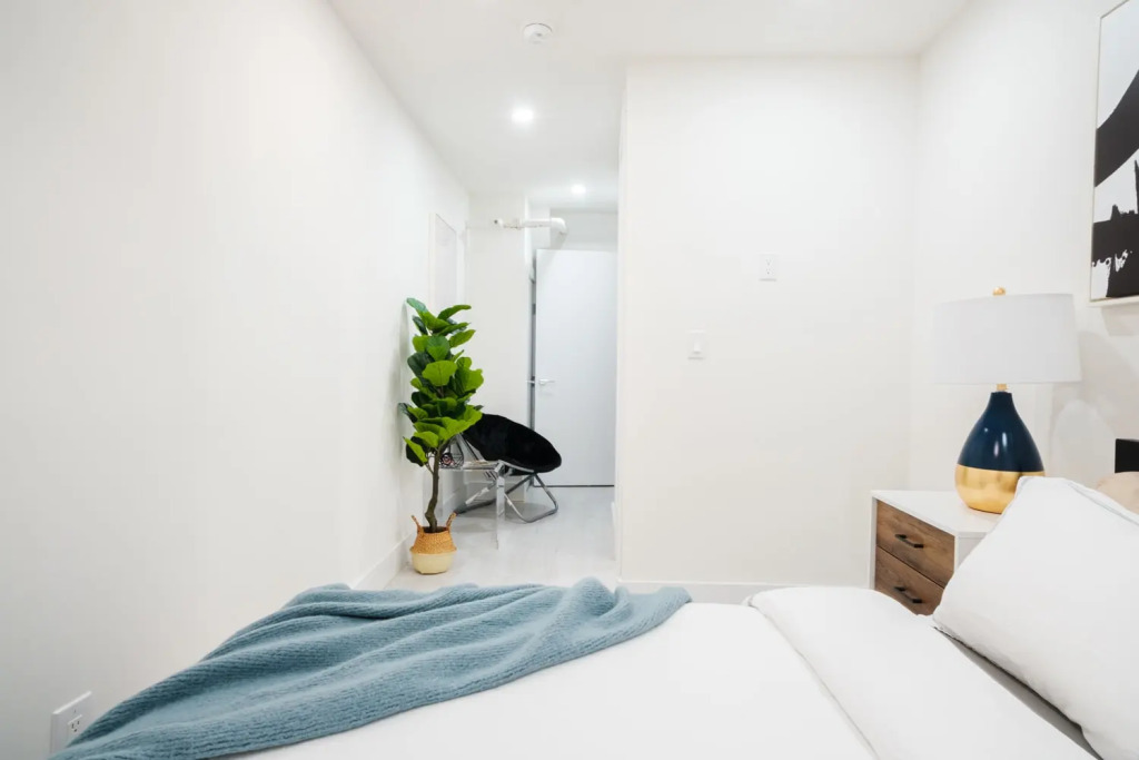 3BR Duplex E Village - W D Outdoor Space