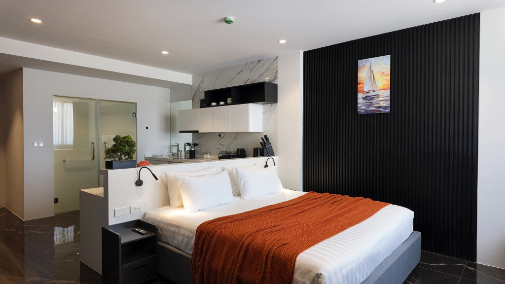 Квартира Modern Contrast Studio in Utopia Dream Max Nai Harn