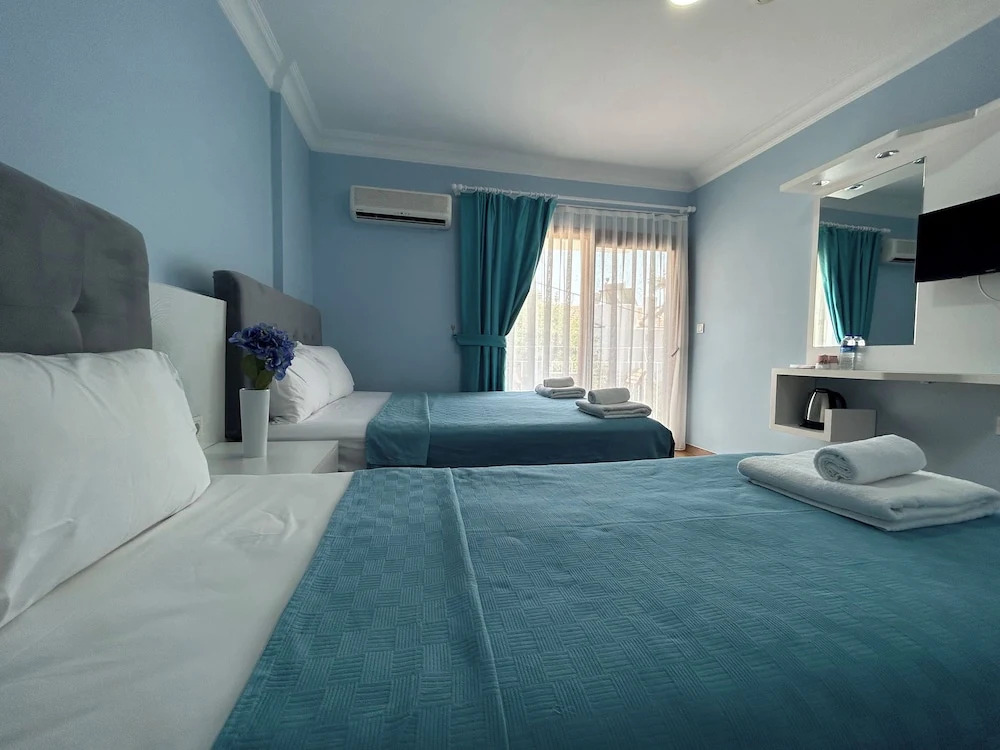 Marquis Blue Hotel