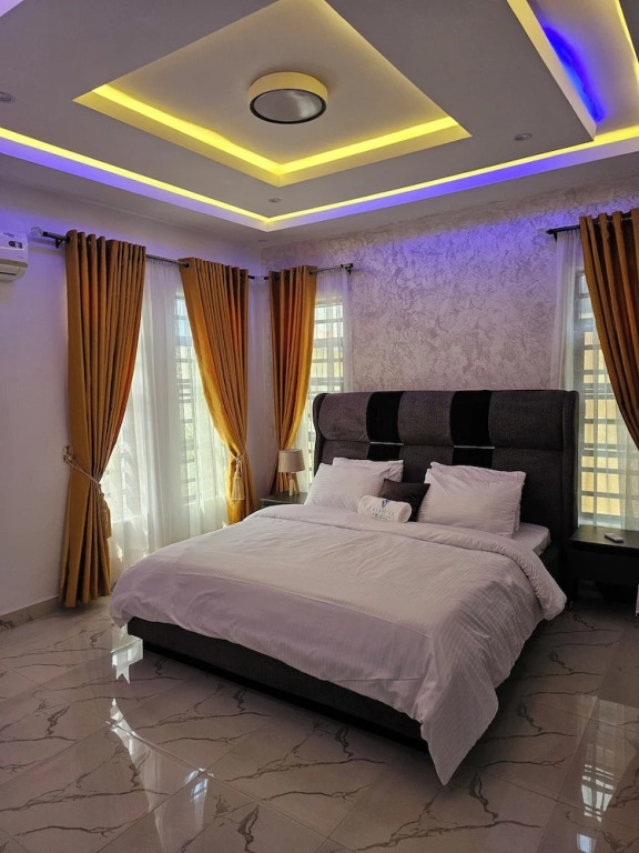 Sapphire Residences by Crystal Magodo