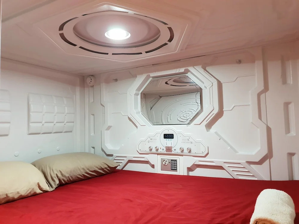 Abbotsford Private Rooms & Pods - 15 Charles Homestay