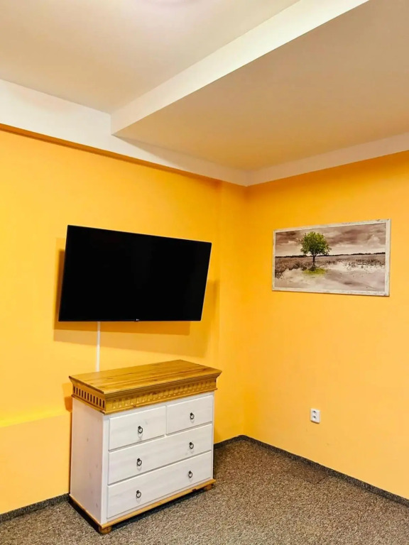 Thermal Apartments